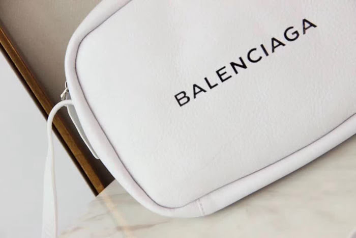 BALENCIAG巴黎世家 BALENCIAGA EVERYDAY 大號 系列之今年新品 中婆婆推薦 相機包  BL1519